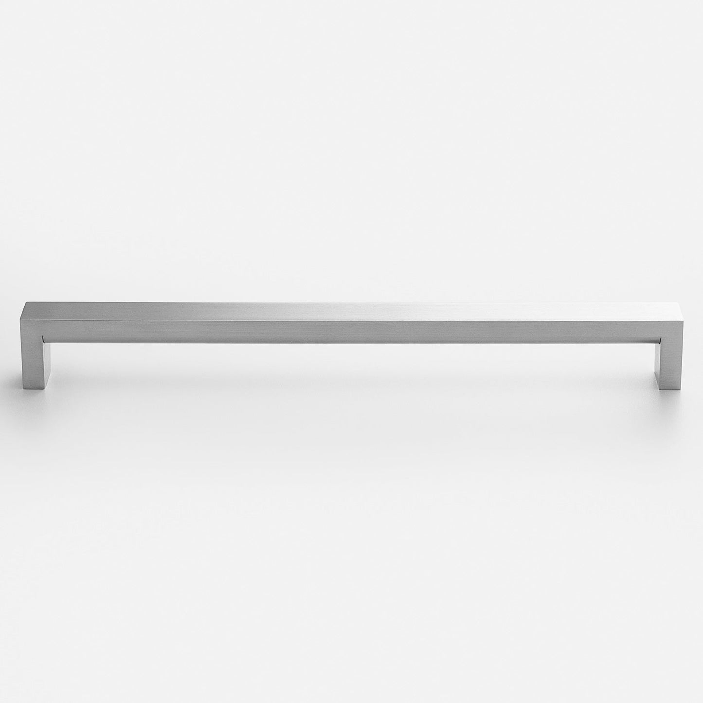 Edgecliff Appliance Pull
